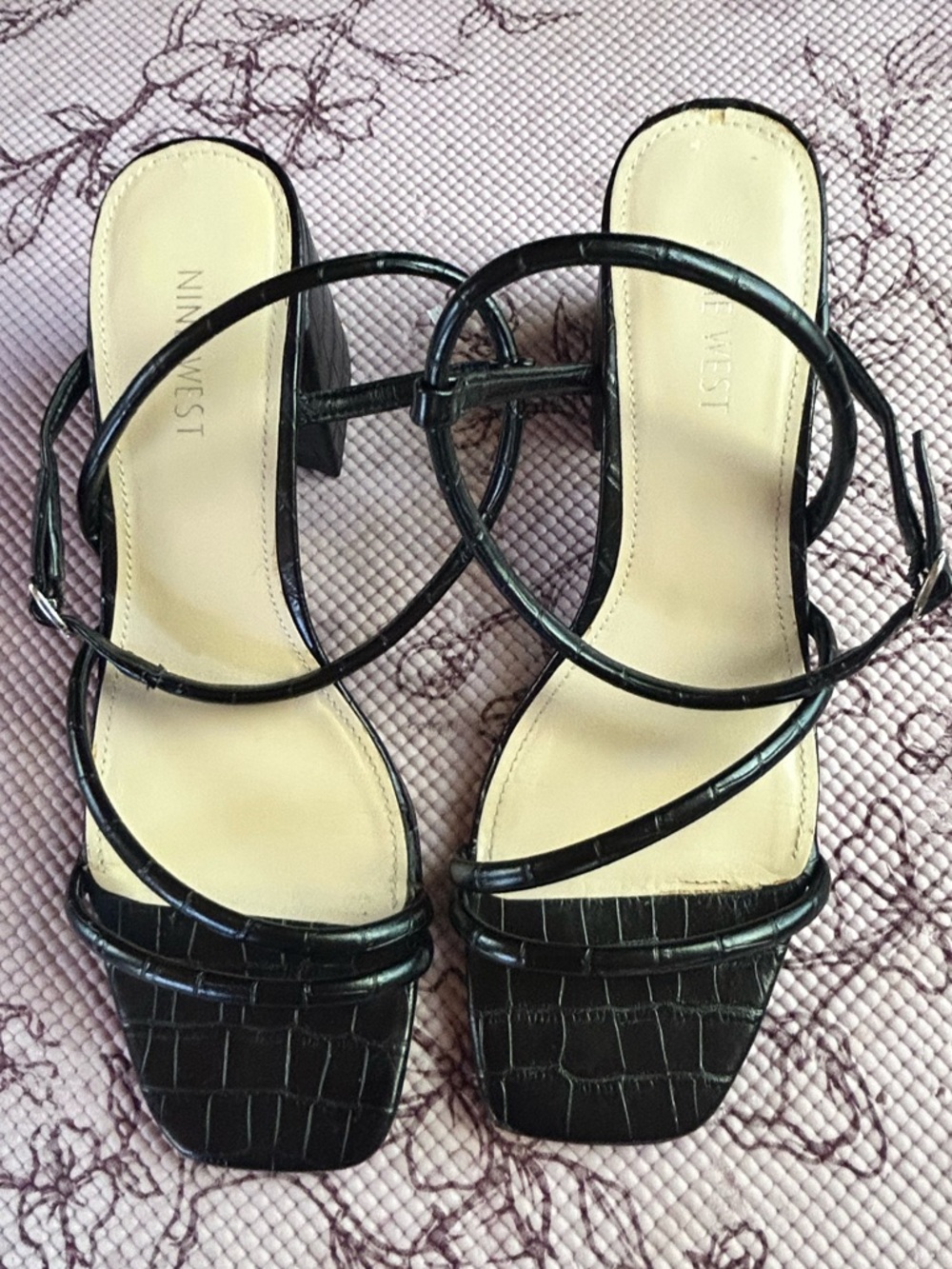 Nine West Size 9 Black Croc-Textured Strappy Heel Sandals